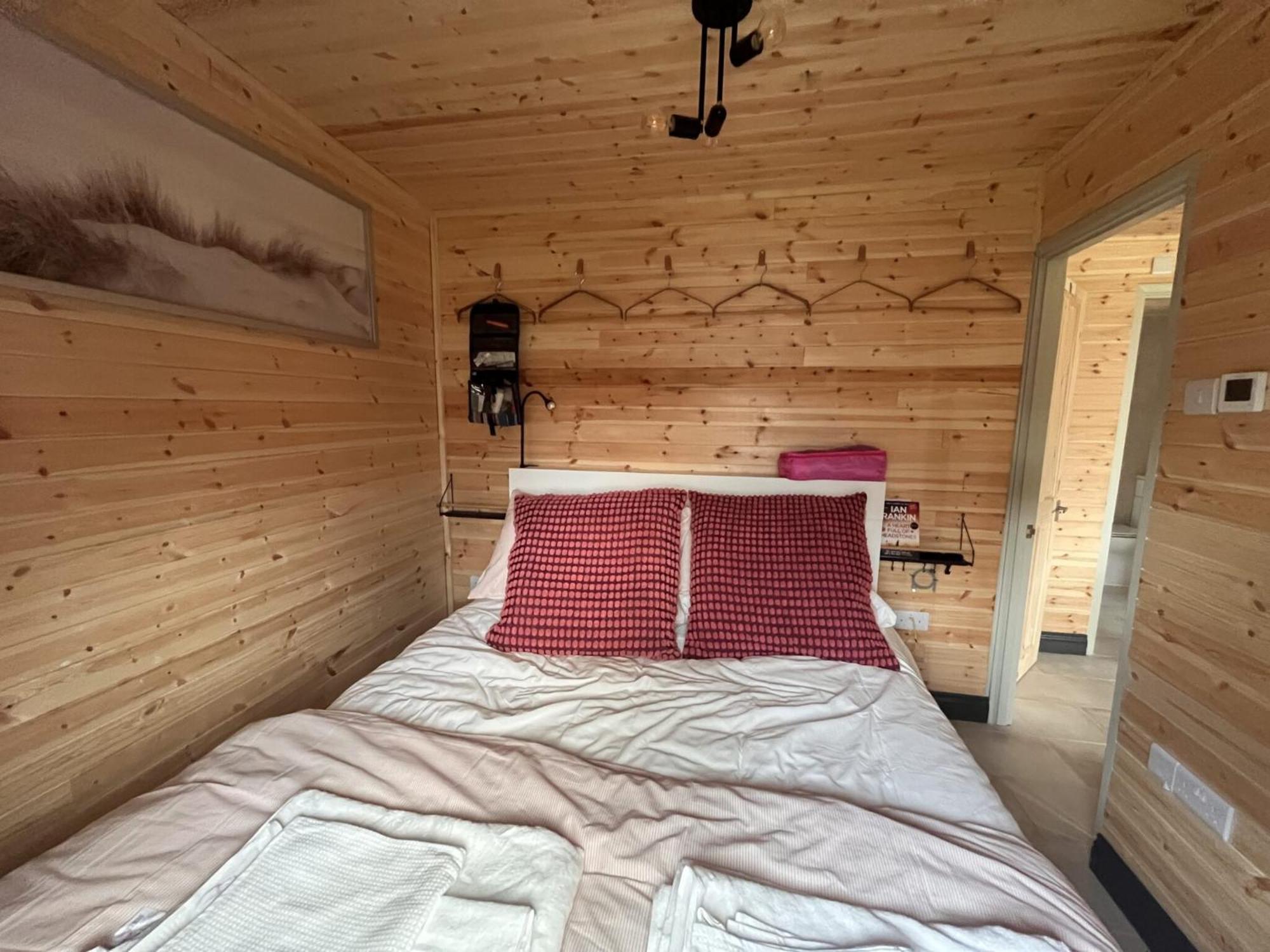 18 Bucklands - Cosy 5-star - Starlink Wi-fi - Coastal Woodland *